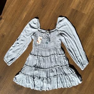 NWT Chelsea and Violet pleated dress